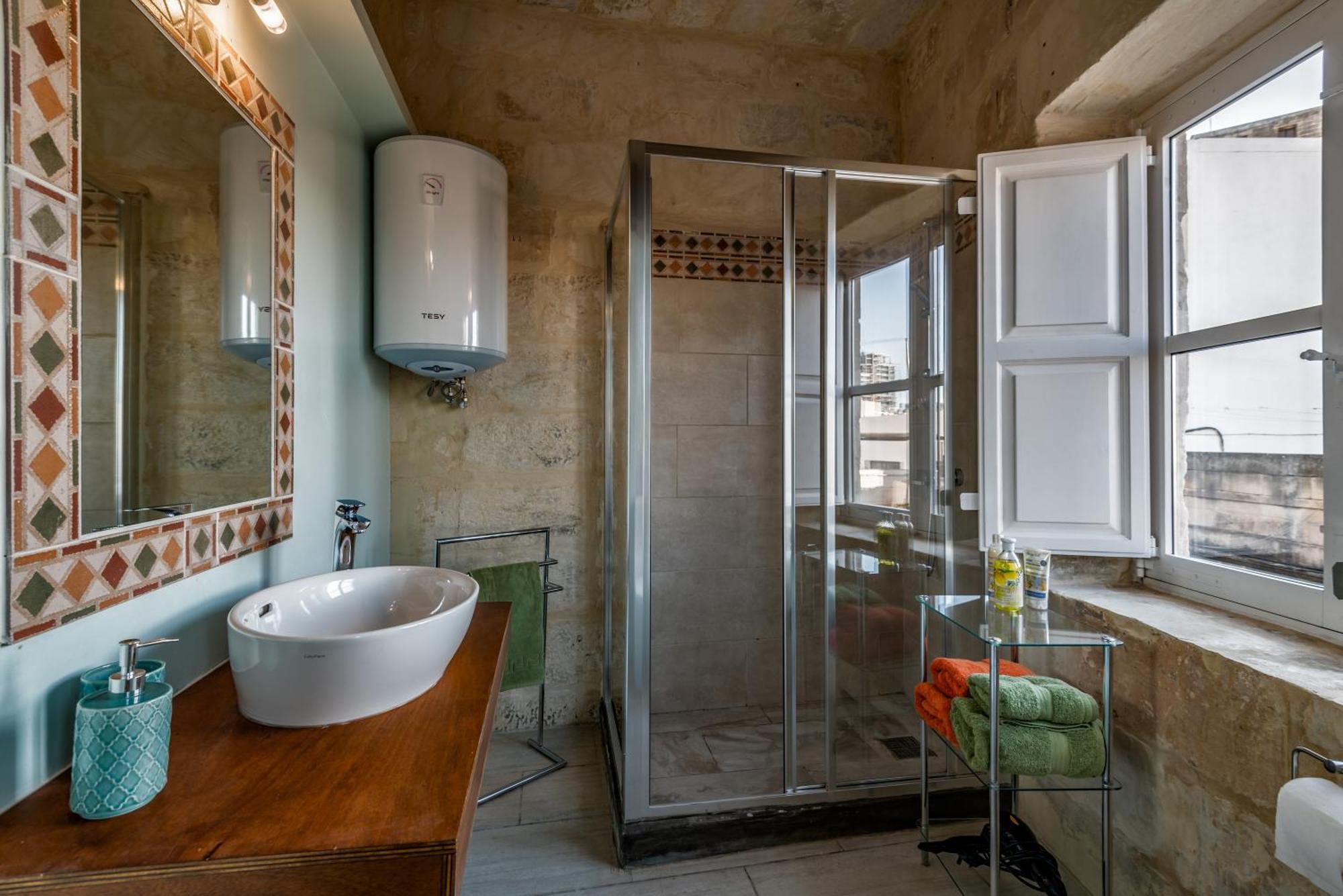 The Stonehouse Bed and Breakfast Saint Julian's Εξωτερικό φωτογραφία