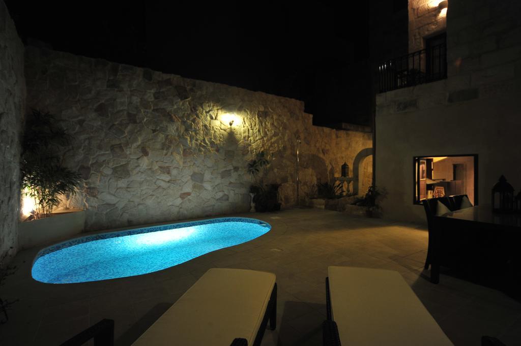 The Stonehouse Bed and Breakfast Saint Julian's Εξωτερικό φωτογραφία